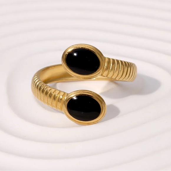 Jewelry - ✨ Black Double Oval Adjustable Ring — PVD-Coated Stainless Steel ✨